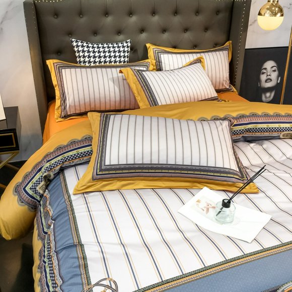 Premium Microfiber Bedding Set of Four - Picture 8 of 15